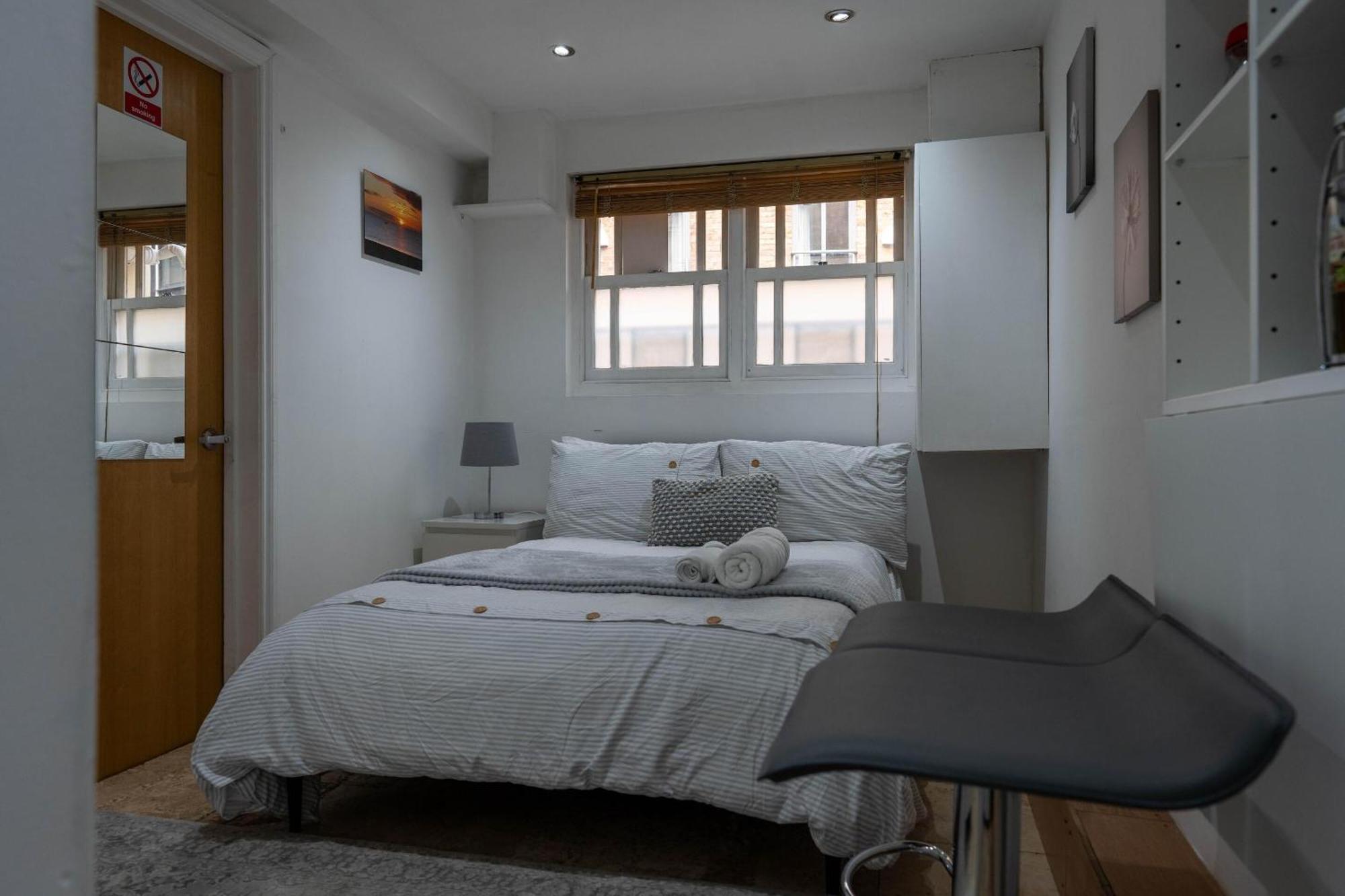 Stunning Angel Studio London Room photo