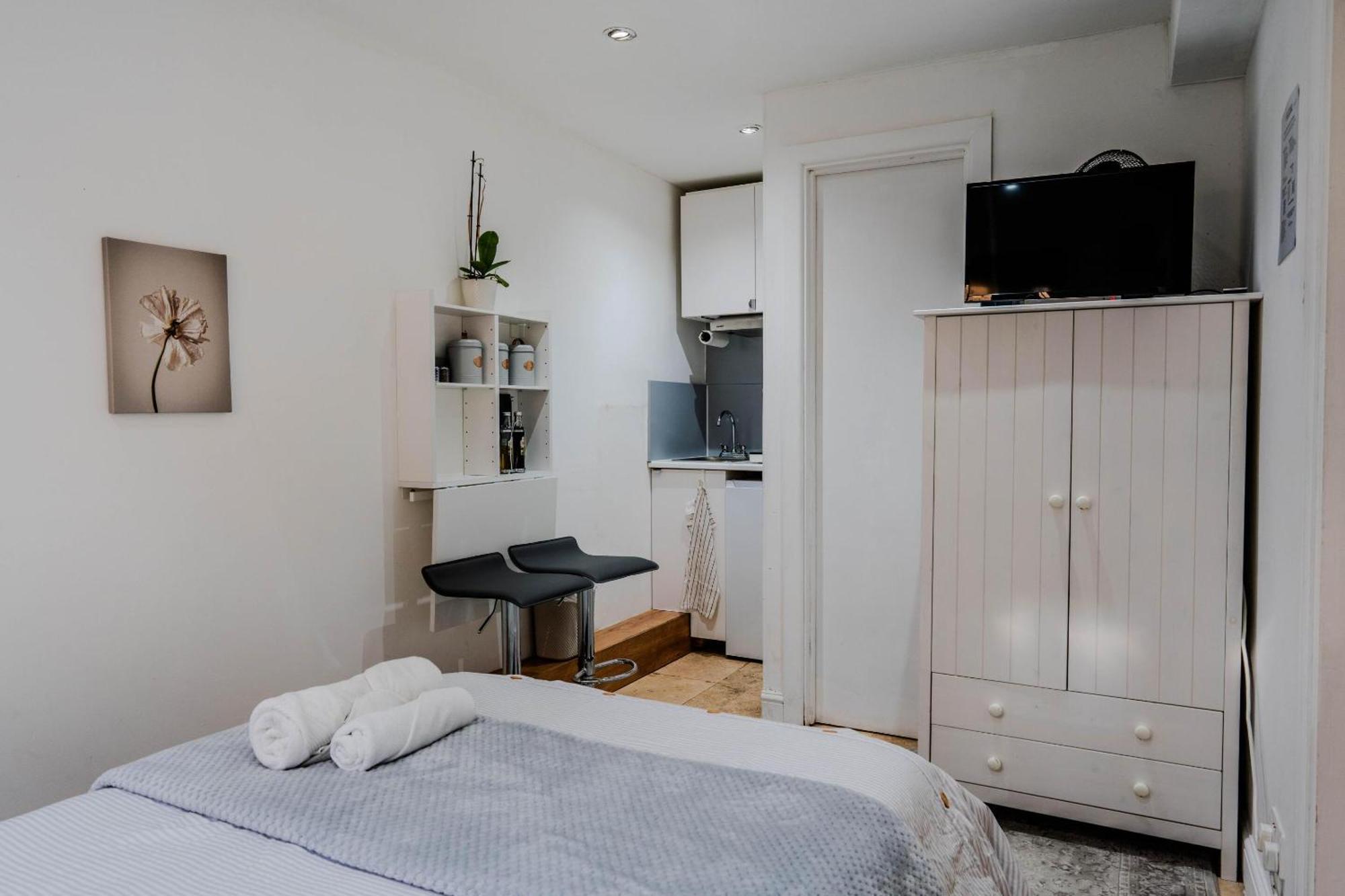 Stunning Angel Studio London Room photo